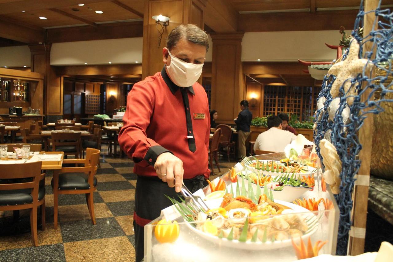Century Park Hotel Manila Ngoại thất bức ảnh