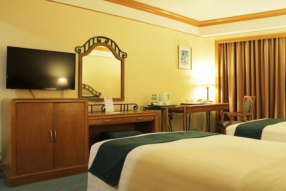 Century Park Hotel Manila Ngoại thất bức ảnh