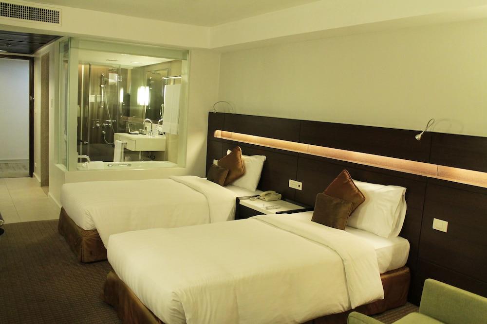 Century Park Hotel Manila Ngoại thất bức ảnh