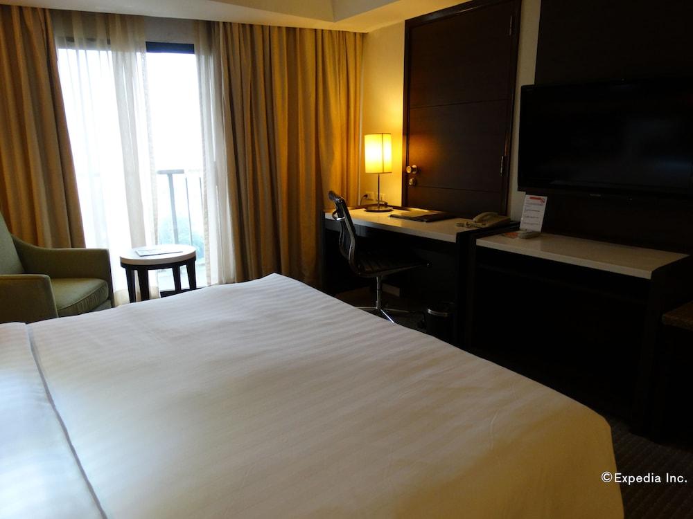 Century Park Hotel Manila Ngoại thất bức ảnh