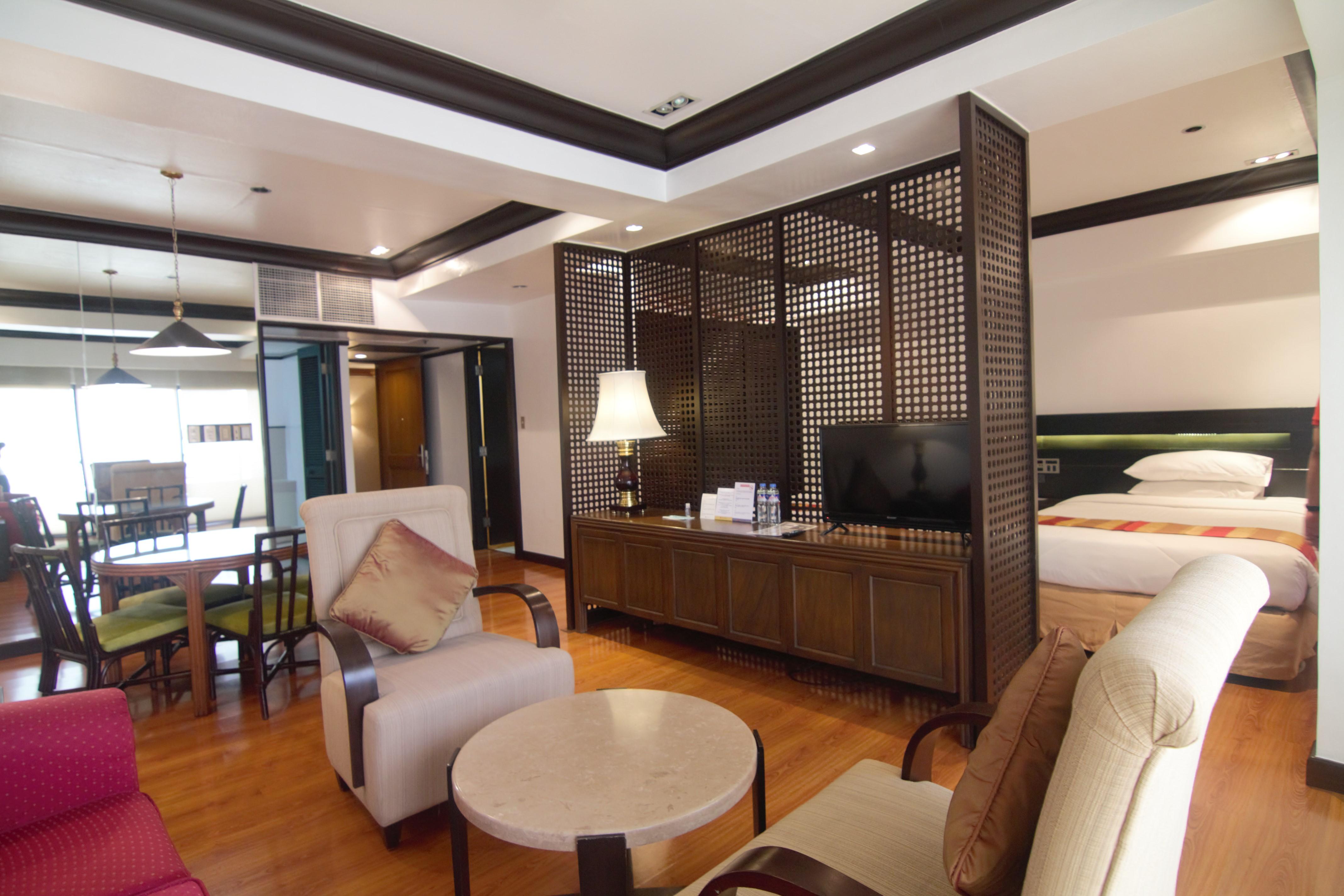 Century Park Hotel Manila Ngoại thất bức ảnh