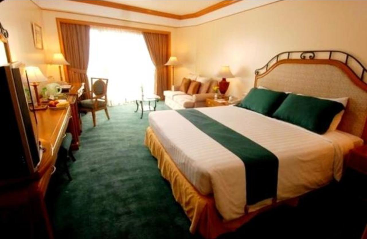 Century Park Hotel Manila Ngoại thất bức ảnh